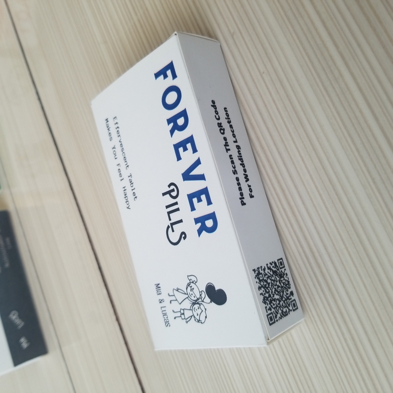 Forever Pills En ilaç kutusu davetiyesi
